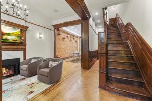 SWJ544FH Huge 6BR 4BA Backyard Access