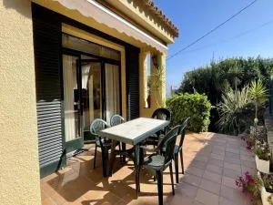 Holiday home in Begur with terrace - Isla Roja