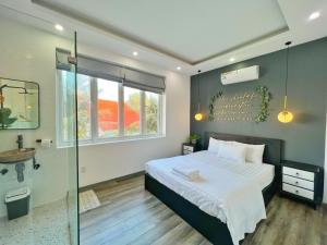 4 Bedrooms Beach Villa in Central Vung Tau