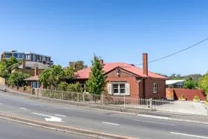 North Hobart cozy house No party - Risdon