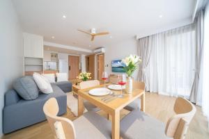 Laguna Beachside 1 bedroom apartment 2 minutes from the beach