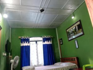 Deiphi and Risa homestay