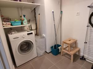Maisons de vacances Maison moderne 6 pers, plage et Internet a 900m, animaux acceptes - FR-1-775-4 : photos des chambres