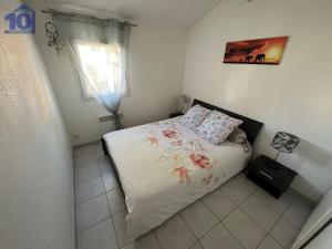 Villa rénovée 46 pers, piscine et parking, à 750m de la plage - FR-1-781-73