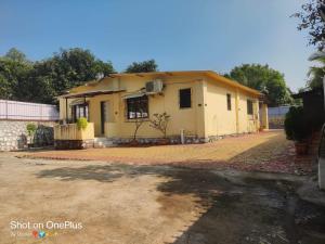 Royal villa