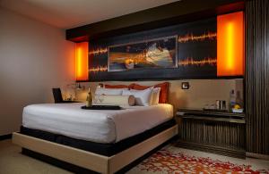 King Nonsmoking Platinum Tower room in Hard Rock Hotel & Casino Biloxi