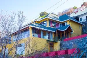 ELIVAAS Mystwood 3 BHK Hilltop Retreat - Mukteswar