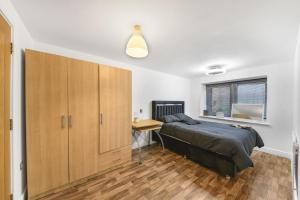 E15Stratford 3bed 2bath plus Parking