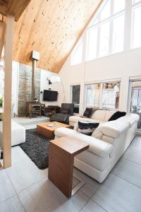 Chalet de luxe Équinoxe - bord de leau avec Spa