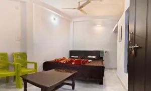 Float View Home stay - Khalīlābād