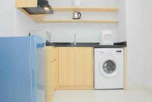 Best Choice 1BR Apartment The Mansion Kemayoran By Travelio