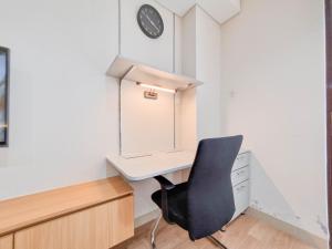 Good and Comfort Stay Studio Patraland Amarta Apartment By Travelio