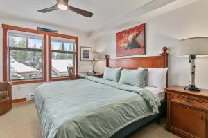 1311B - King Standard Eagle Springs West