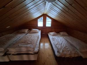 Smaller Äijänhonka Cottage