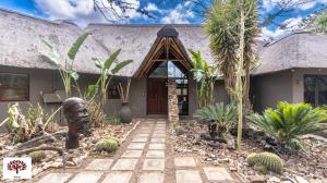 Zebula Golf and Wildlife Estate - Tuskers Retreat Pax 20