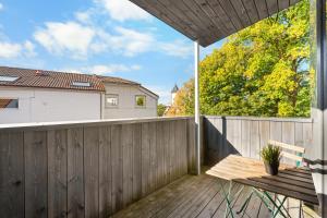 Architectural Studio I Private Balcony