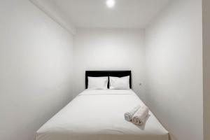 Spacious and Restfull 3BR at Bale Hinggil Apartment By Travelio