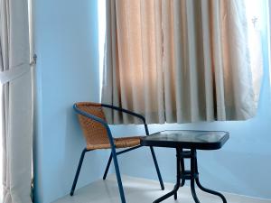 Minimalist Studio Grand Sentraland Karawang Apartment By Travelio