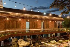 D Banlieue Homestay And Coffee TP Kon Tum - Xã Do Lai