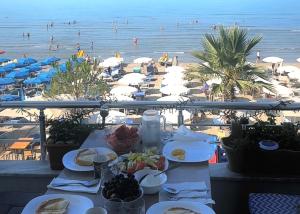 Durres Strand direkt am Meer
