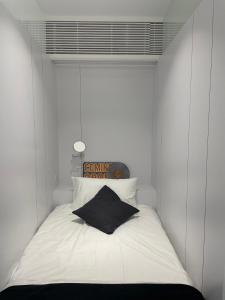 16 Post Station Single Tour