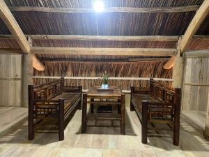 Háo Hức Village, Suoi Rao