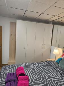 APARTMAN LAVANDA ZAGREB 57 Square Meters 2 Bedrooms Free Parking Self Check-in 