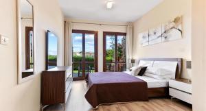 Lovely Ground Floor Apartment Pomos with Private Garden and Communal Pool - Aphrodite Hills Resort