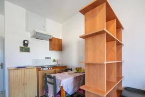 Old town studio with balcony, Marylees studios #3