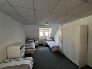 Monteurzimmer für 6-12 Personen in Erfurt