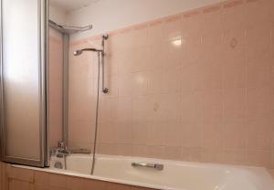 Maisons de vacances Gite Gites de France 4/6 personnes B : photos des chambres