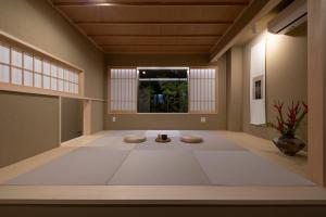 Shirakabanoyado - SEIFU 白樺の宿 - 清風, 11 guests OK, ideal for groups & families, easy to Namba, USJ, Doutonbori, Osaka castle!