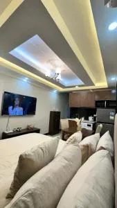 1411-304 Saekyung Pool view - Basbas