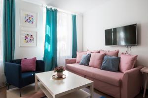 Cozy Old Town Studio Apartment