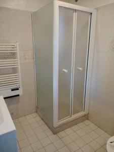 Belle villa mitoyenne au calme avec piscine