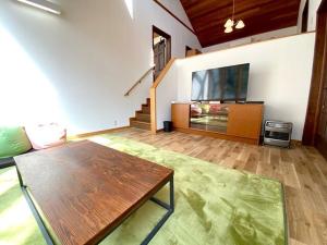 Multipurpose hall, with hot spring!