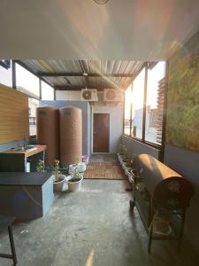 89 Bed & Studio Hostel