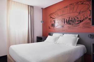 Hotels Hotel restaurant Kyriad Frejus : photos des chambres