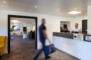 Hotels Hotel restaurant Kyriad Frejus : photos des chambres