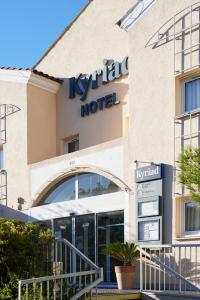 Hotels Hotel restaurant Kyriad Frejus : photos des chambres
