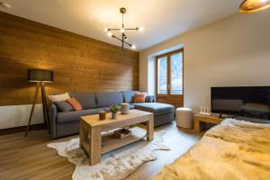 Cozy 6 to 8 People in Orelle Direct Val Thorens