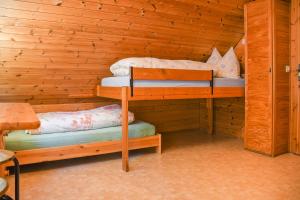 Separates Ferienhaus Speicherhäusle auf dem Hasenhof mit eigener Terrasse mit Grill, Kachelofen, WLAN