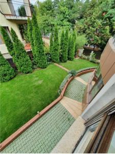 Elegant Private Villa with 3 Bedrooms, Office, and shared courtyard, Perfect for 8 Guests