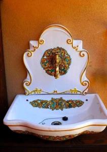 Mediterranean Apartment Pool & Parking