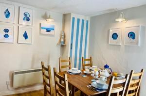 Cosy 3 bedroom cottage by the sea in Aberdovey