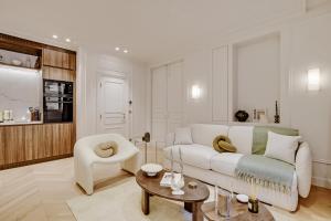 Appartements Maison Galante-s apartments with Services in Louvre - Rue des Dechargeurs : photos des chambres