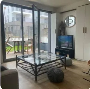 À deux pas de Paris - Le Familial - 03B - La Celle-Saint-Cloud