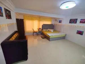 Happy Guest House & Restaurant - Kampong Speu