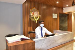Hotel Candor Amigo Airoli Mind Space