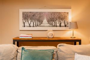 Spacious & Modern 4 bed home in Chester with parking for 1 car